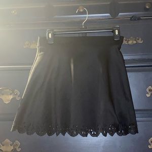 Super cute detailed skirt